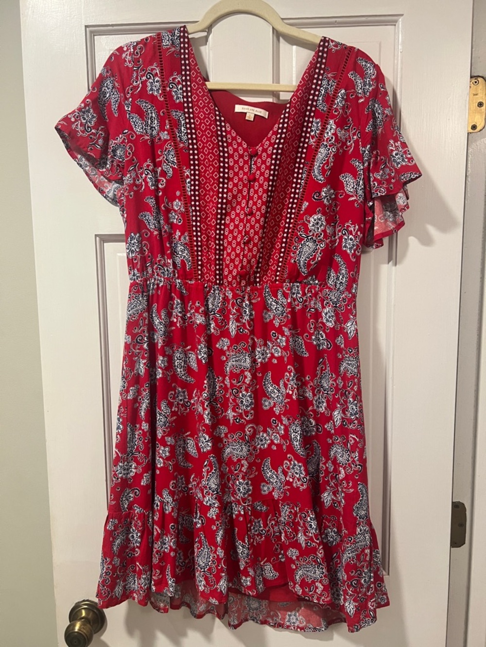 Skies Are Blue Red Paisley V-Neck Flutter Sleeve Dress